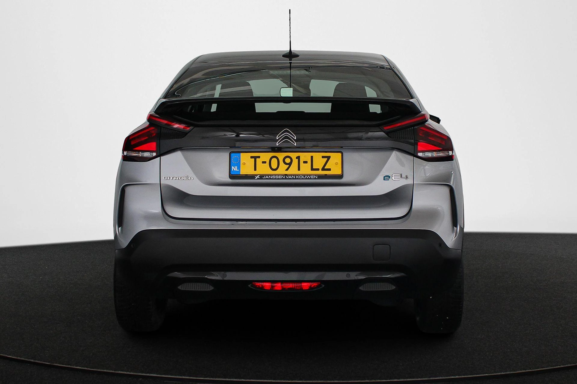 Hoofdafbeelding Citroën ë-C4