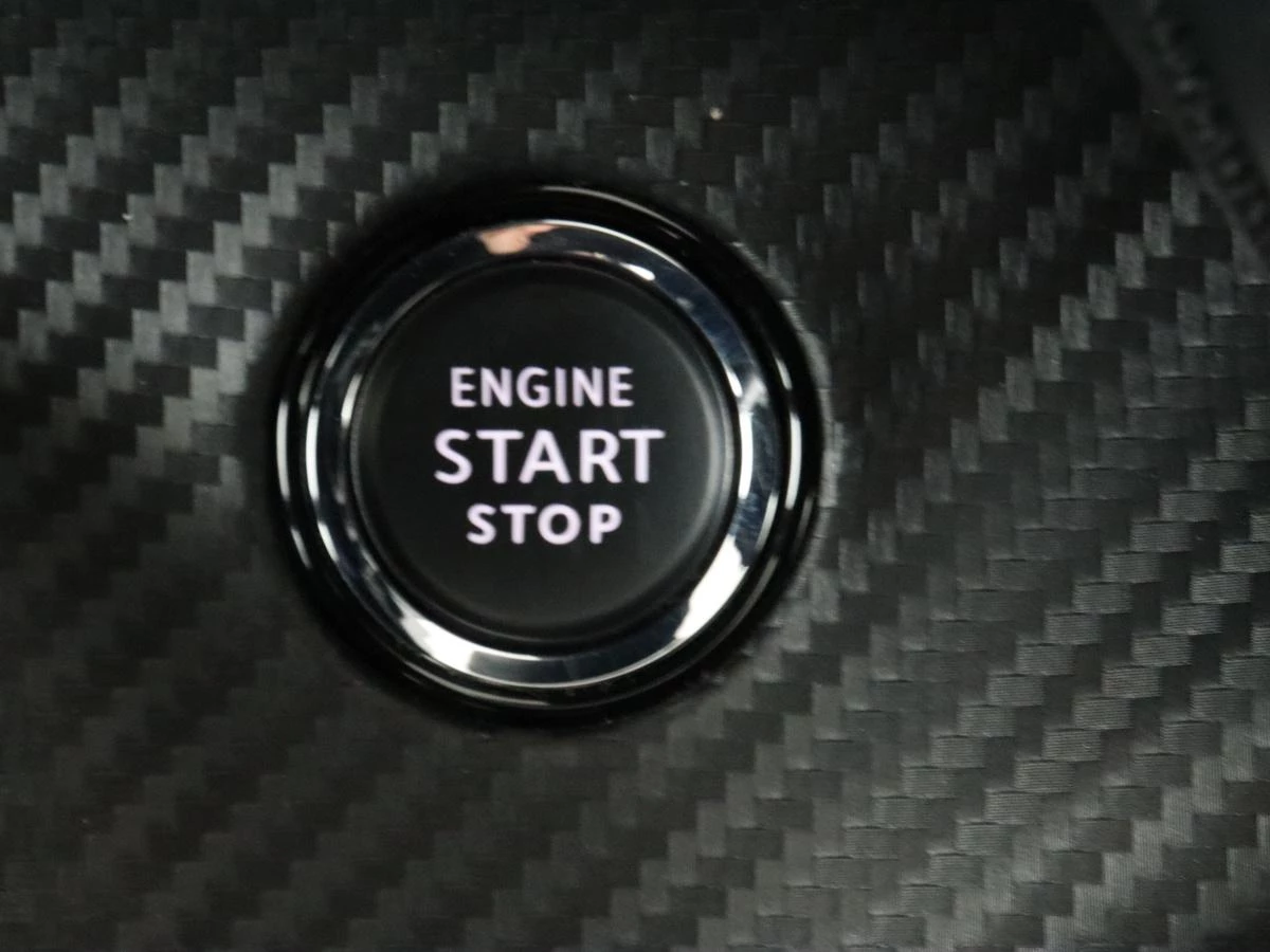 Hoofdafbeelding Peugeot e-2008