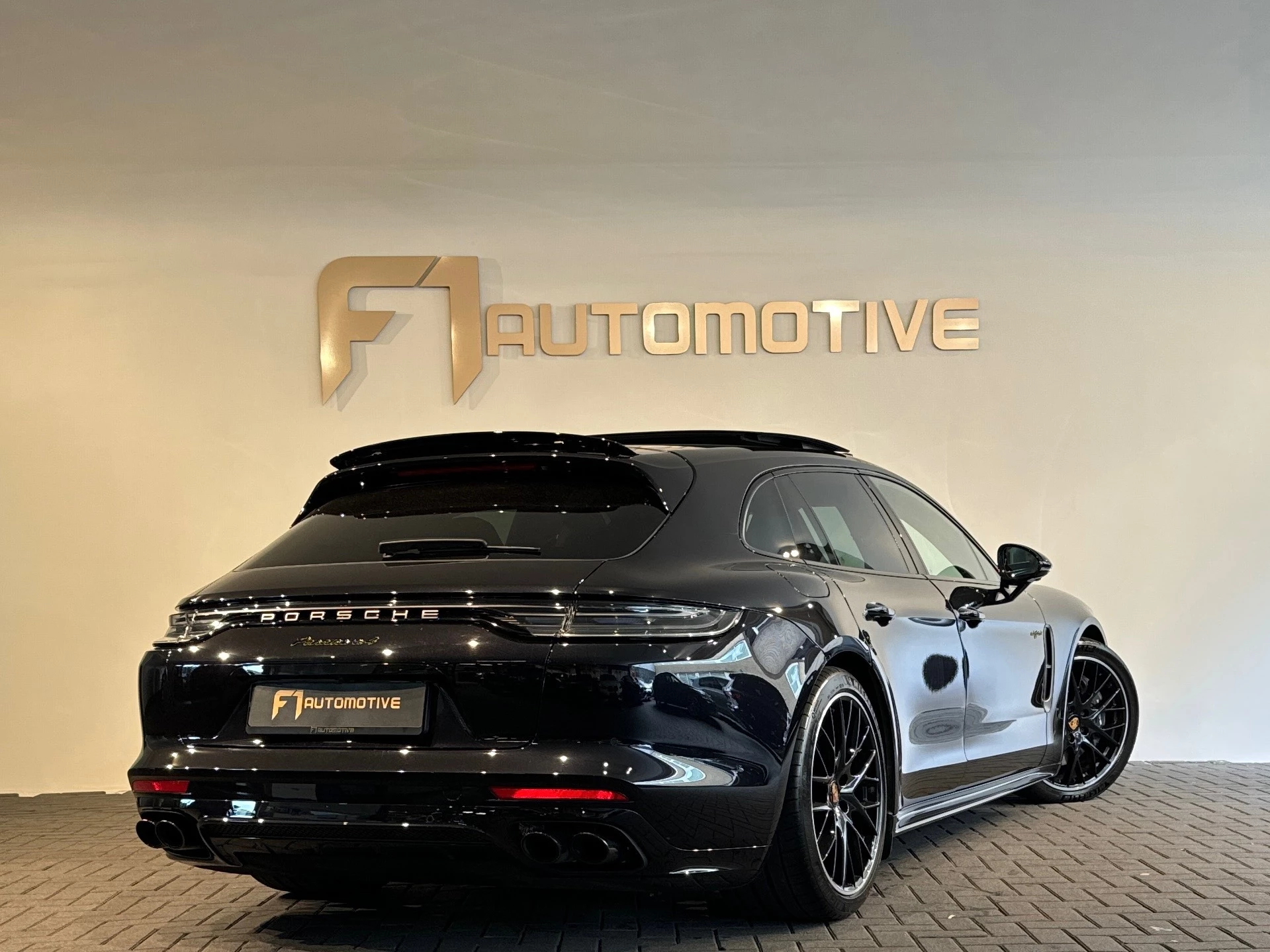 Hoofdafbeelding Porsche Panamera