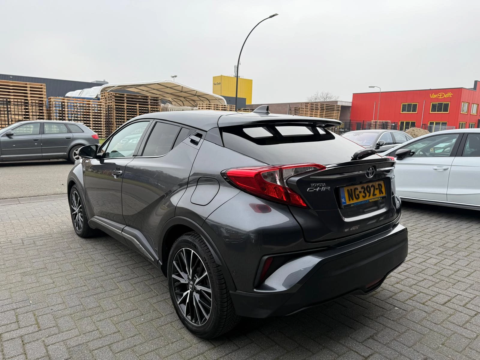 Hoofdafbeelding Toyota C-HR