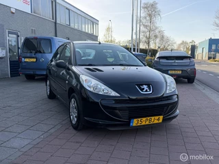Peugeot 206 + 1.1 XR