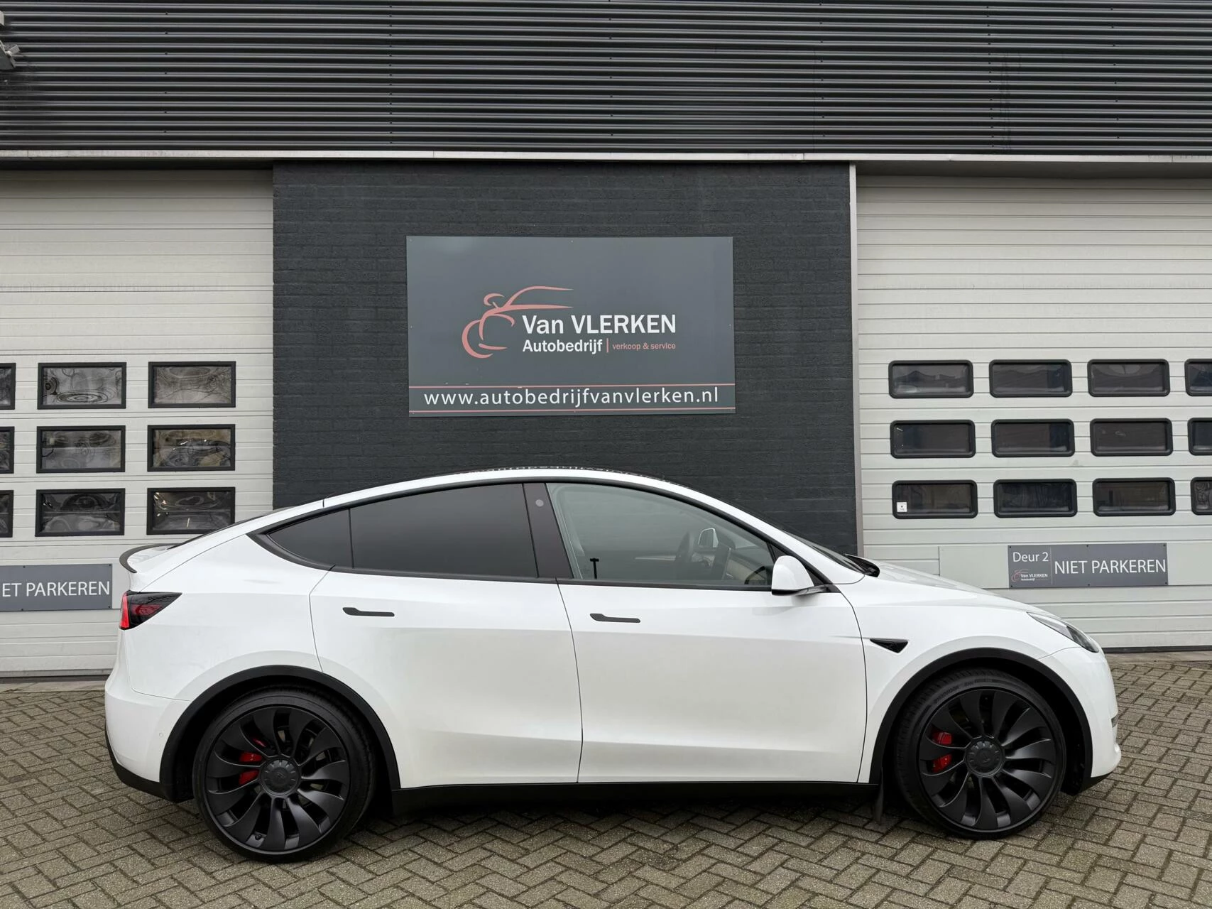 Hoofdafbeelding Tesla Model Y