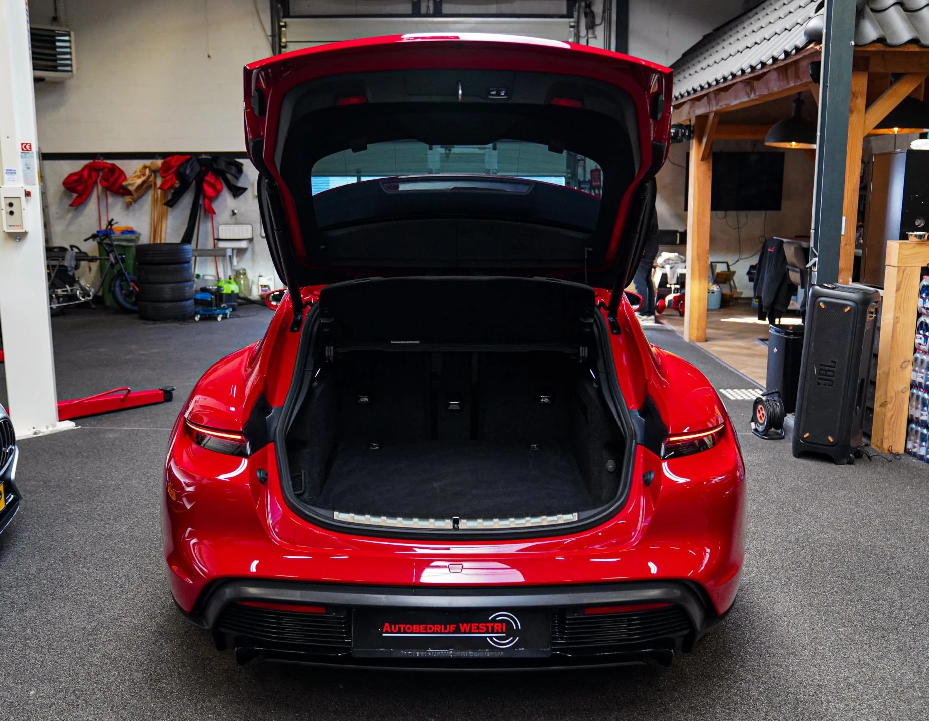 Hoofdafbeelding Porsche Taycan