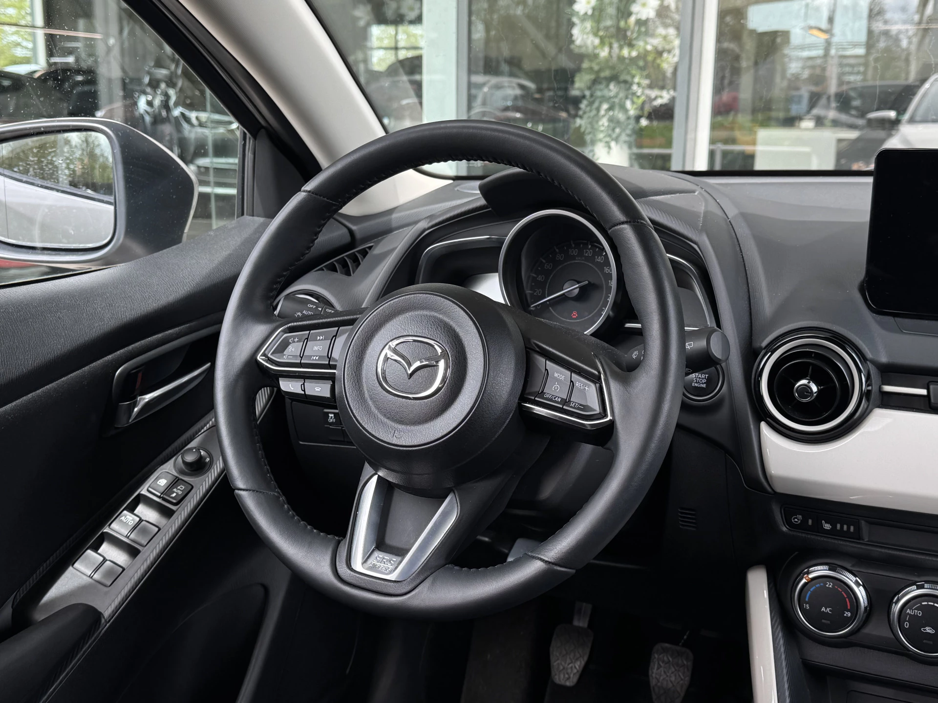 Hoofdafbeelding Mazda 2