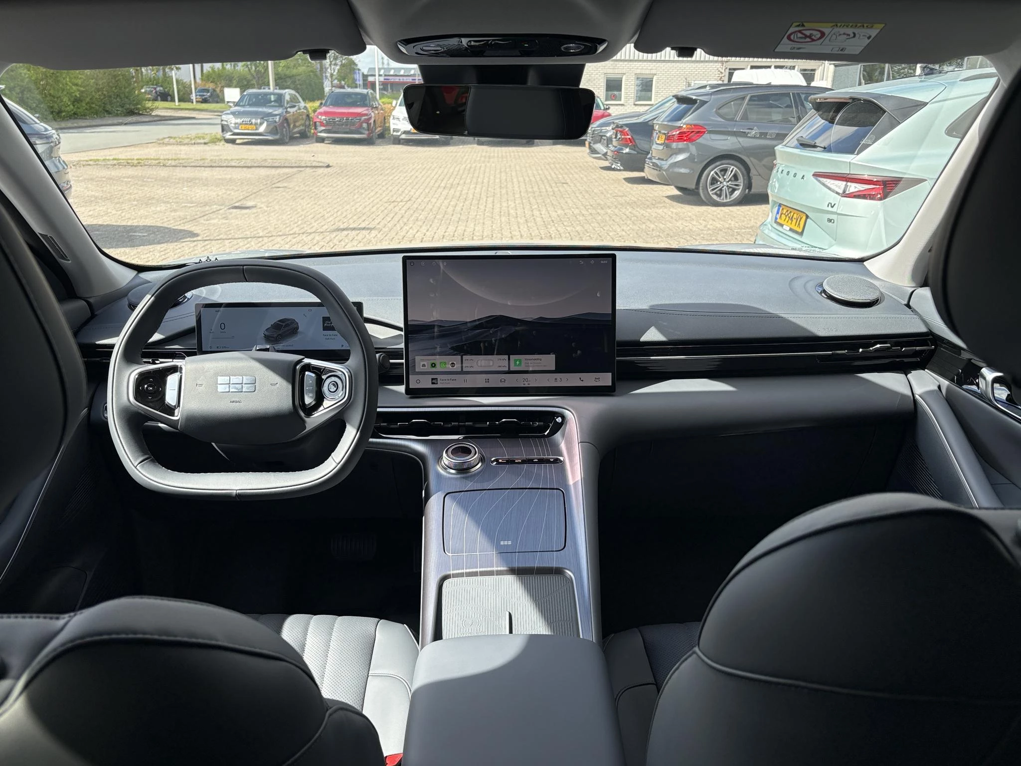 Hoofdafbeelding Geely E5