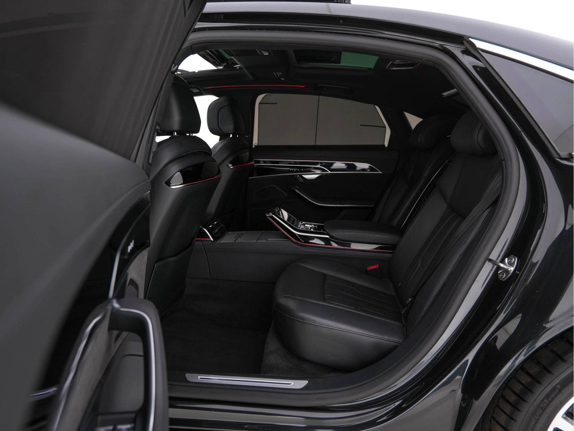 Hoofdafbeelding Audi A8