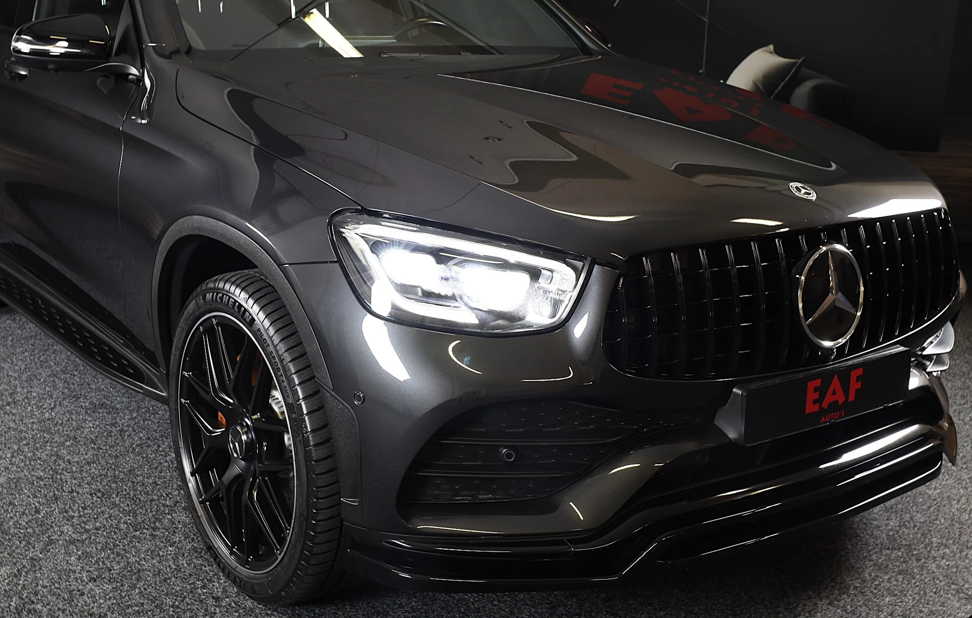 Hoofdafbeelding Mercedes-Benz GLC