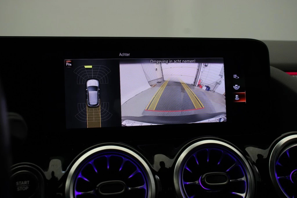 Hoofdafbeelding Mercedes-Benz EQA