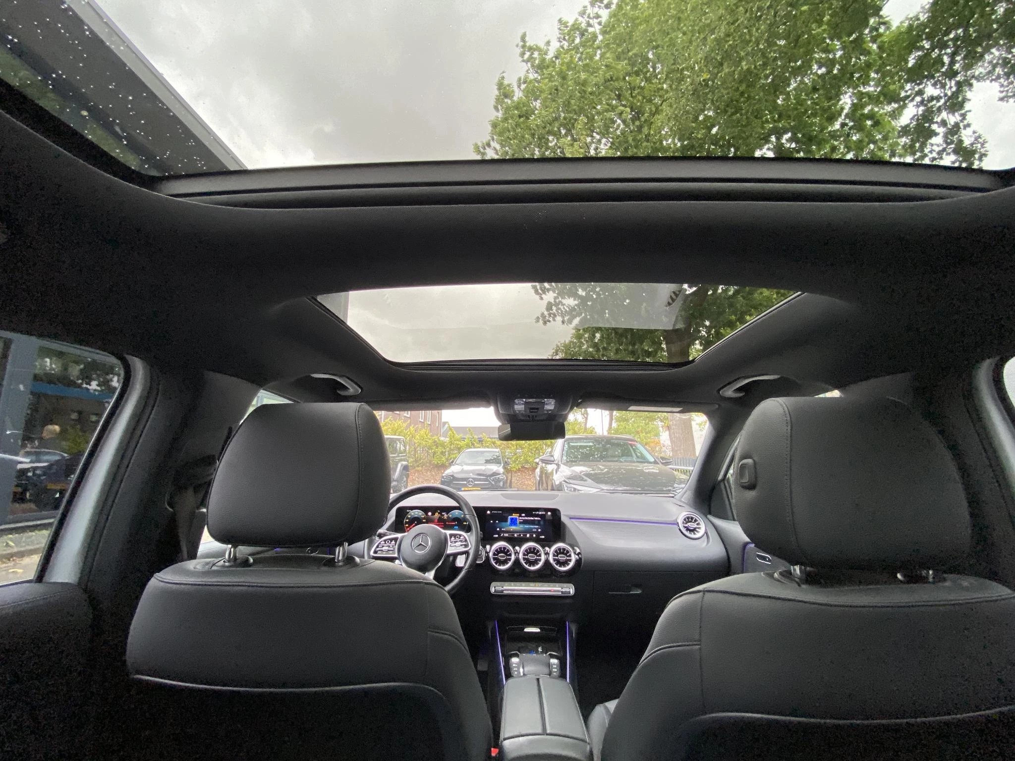 Hoofdafbeelding Mercedes-Benz EQA