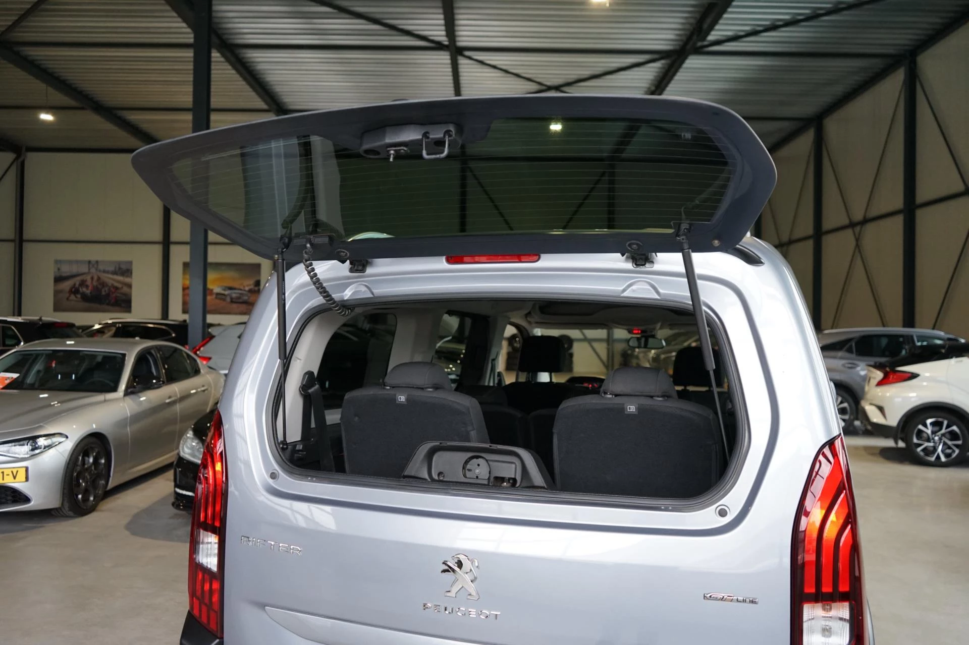 Hoofdafbeelding Peugeot Rifter