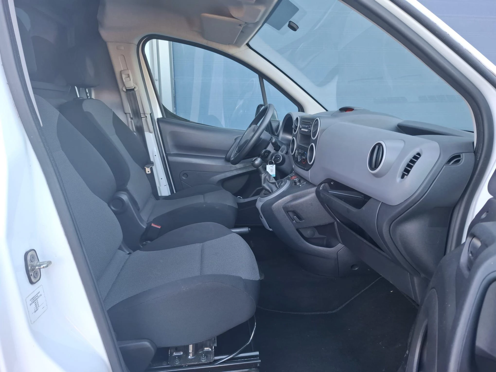 Hoofdafbeelding Peugeot Partner
