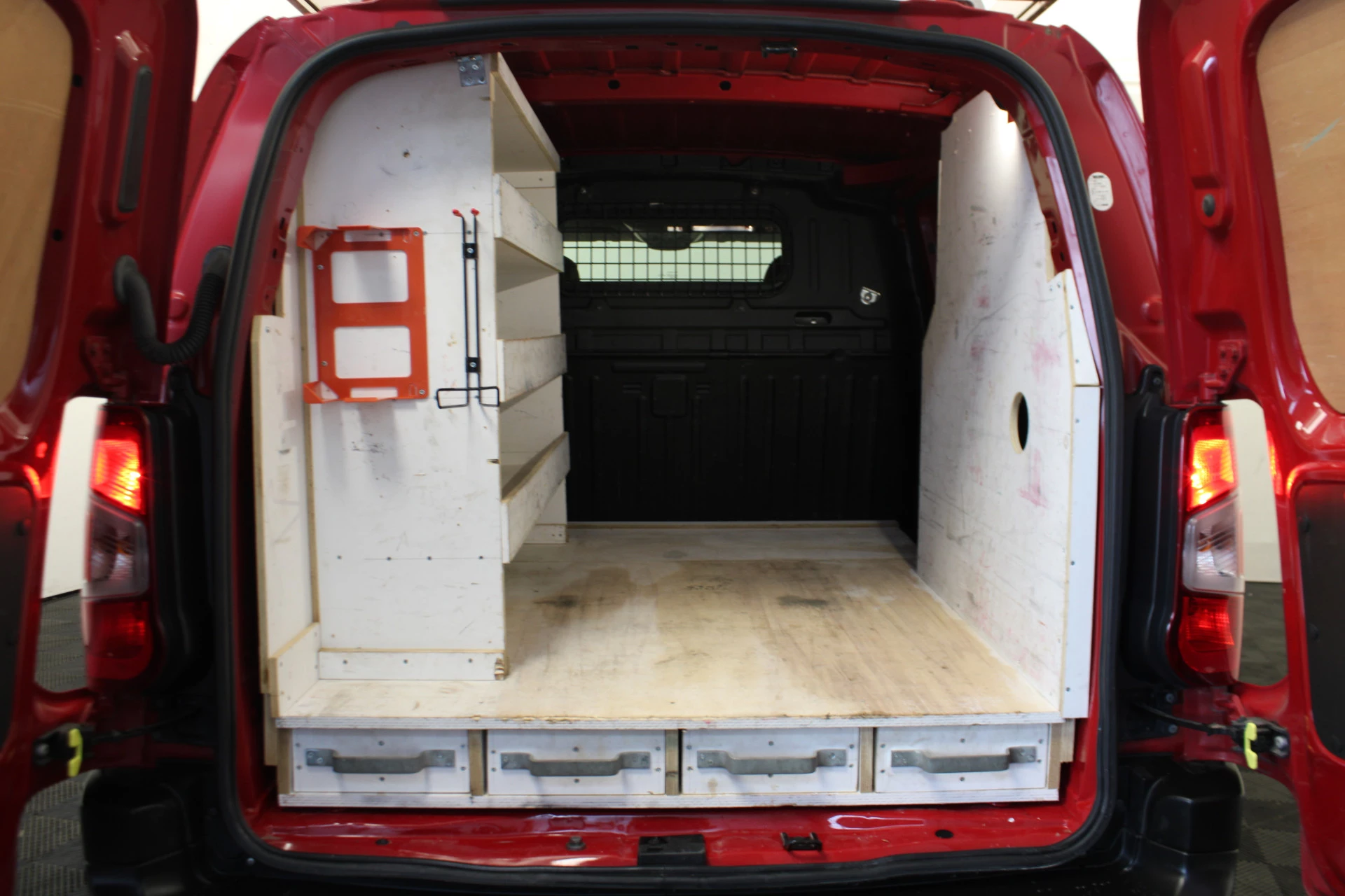 Hoofdafbeelding Peugeot Partner
