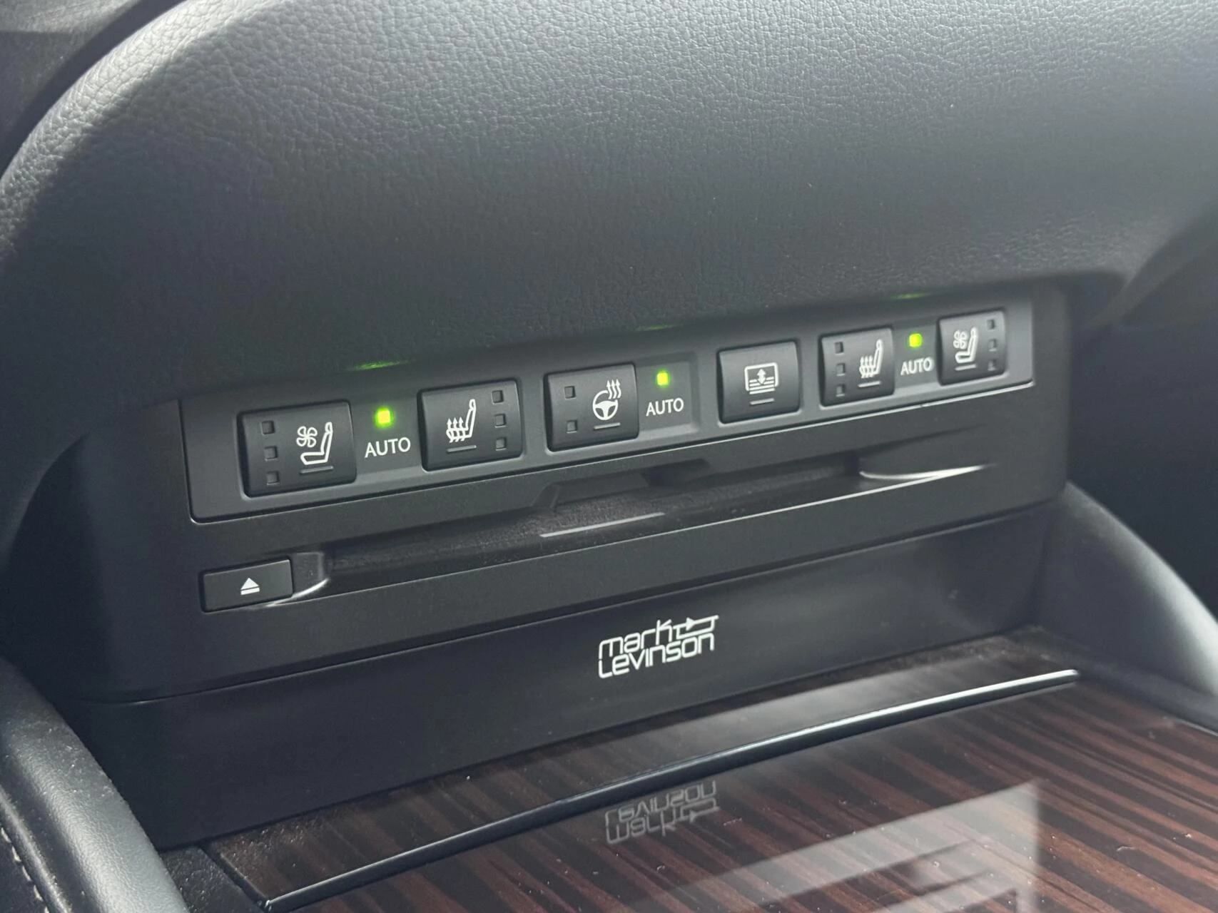 Hoofdafbeelding Lexus ES