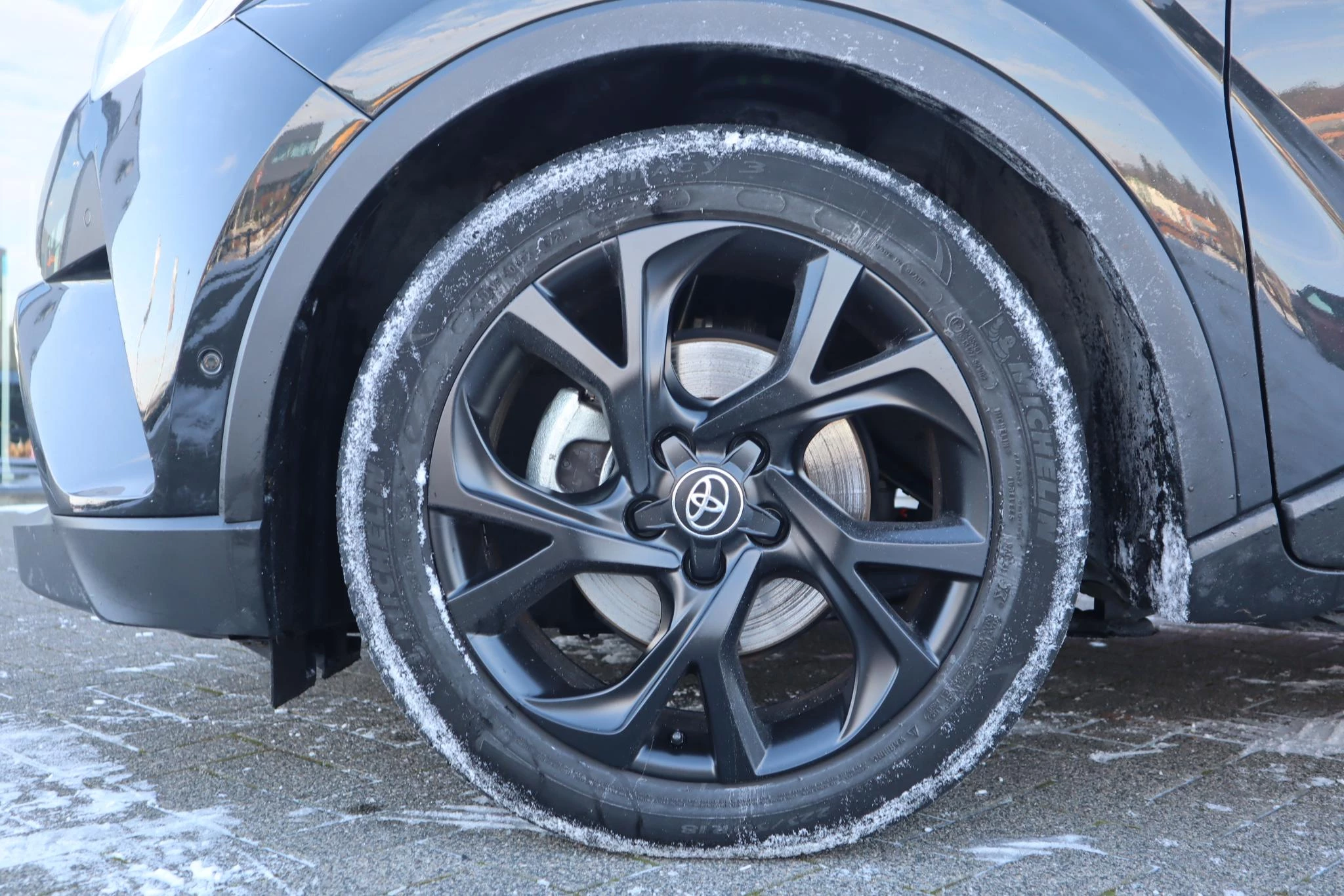 Hoofdafbeelding Toyota C-HR