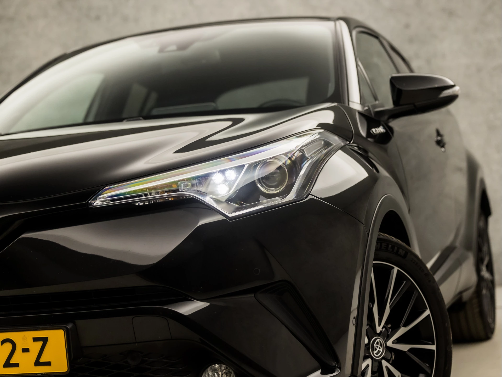 Hoofdafbeelding Toyota C-HR