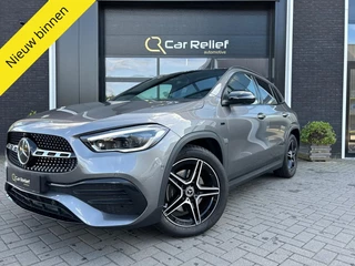 Hoofdafbeelding Mercedes-Benz GLA Mercedes-Benz GLA-klasse 250e AMG Line, Panoramadak, HuD, Elektrisch verstelbare zetels, Stoelverwarming,