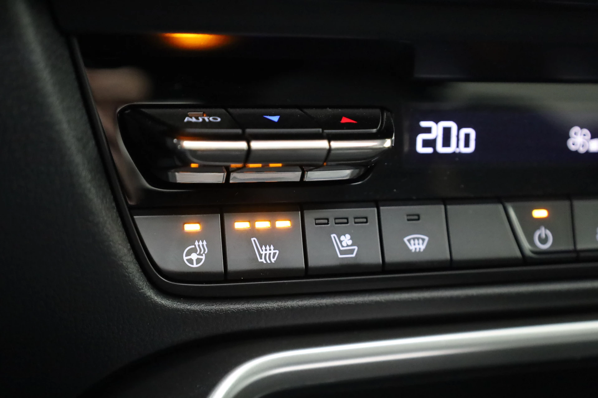 Hoofdafbeelding Mazda CX-60