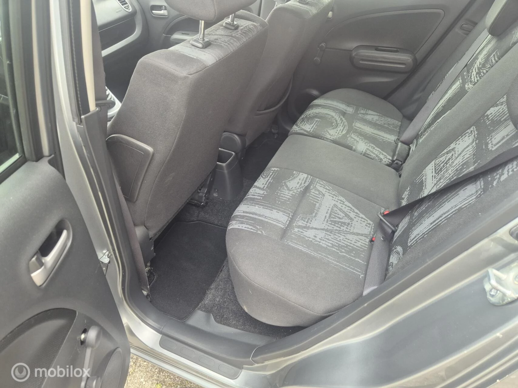 Hoofdafbeelding Opel Agila