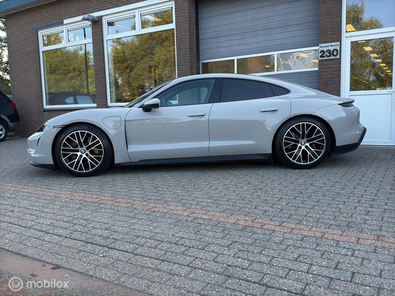 Hoofdafbeelding Porsche Taycan