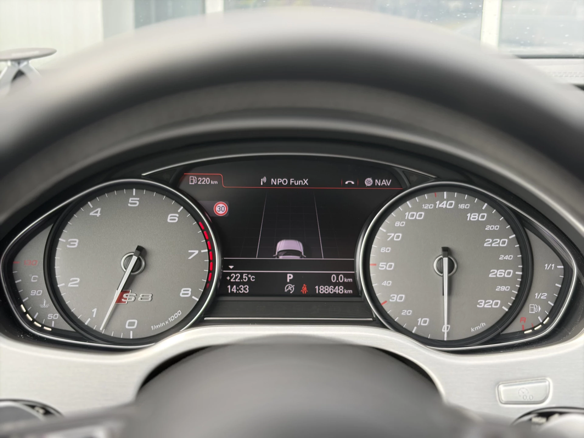 Hoofdafbeelding Audi A8