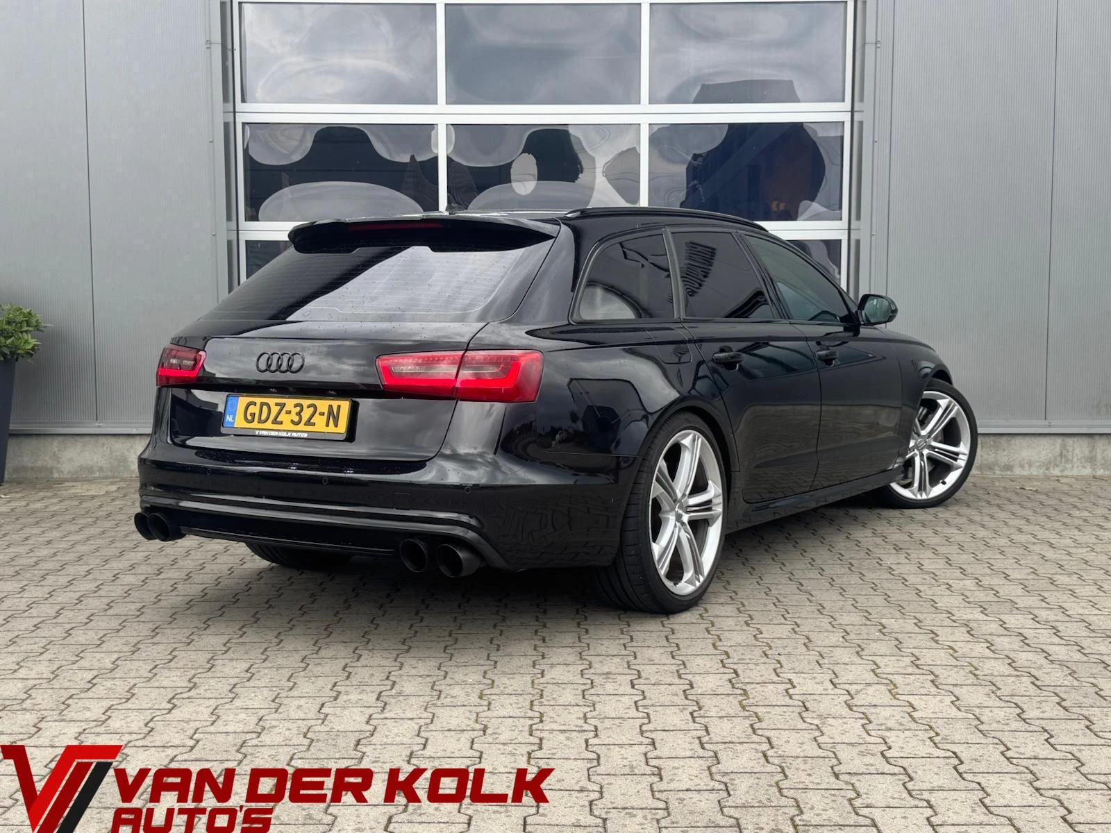 Hoofdafbeelding Audi S6