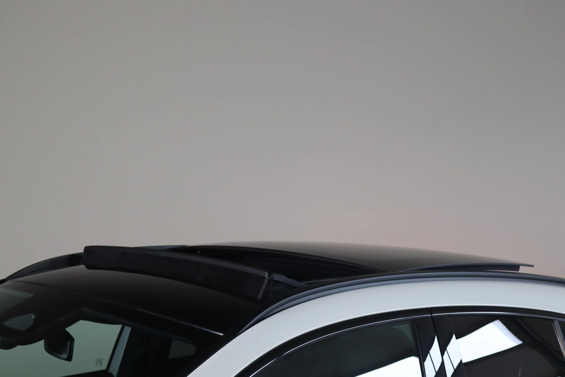 Hoofdafbeelding Mercedes-Benz EQA