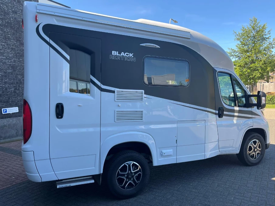 Hoofdafbeelding Wingamm Oasi 540 Black Edition