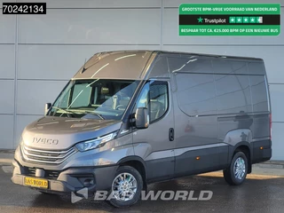 Hoofdafbeelding Iveco Daily Iveco Daily 35S21 3.0L Automaat L2H2 210PK 2025-Model 3,5t Trekgewicht ACC LED Navi LM-Velgen Camera Euro6 L2 12m3 Airco