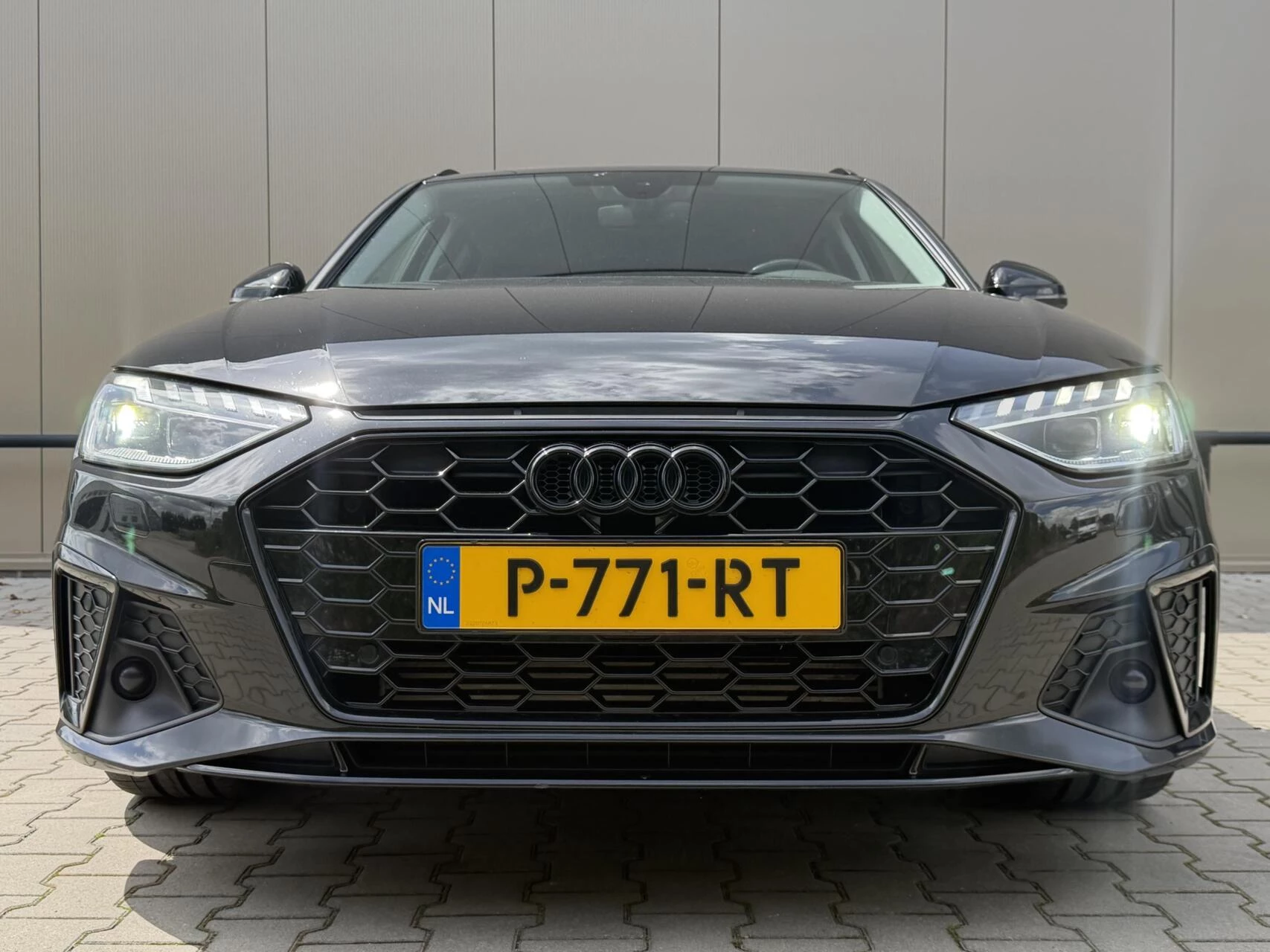 Hoofdafbeelding Audi A4