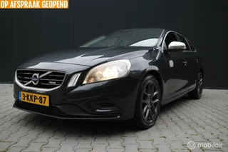 Volvo V60 1.6 T3 R-Design AUTOMAAT/NAVIGATIE/TREKHAAK/NAP