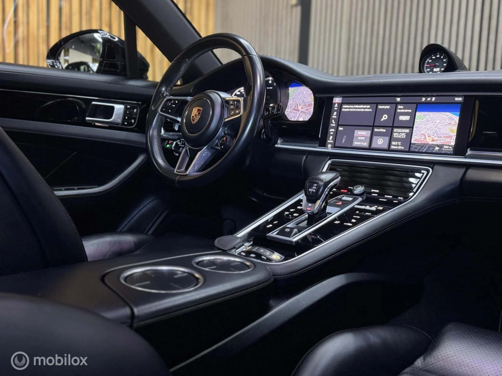 Hoofdafbeelding Porsche Panamera