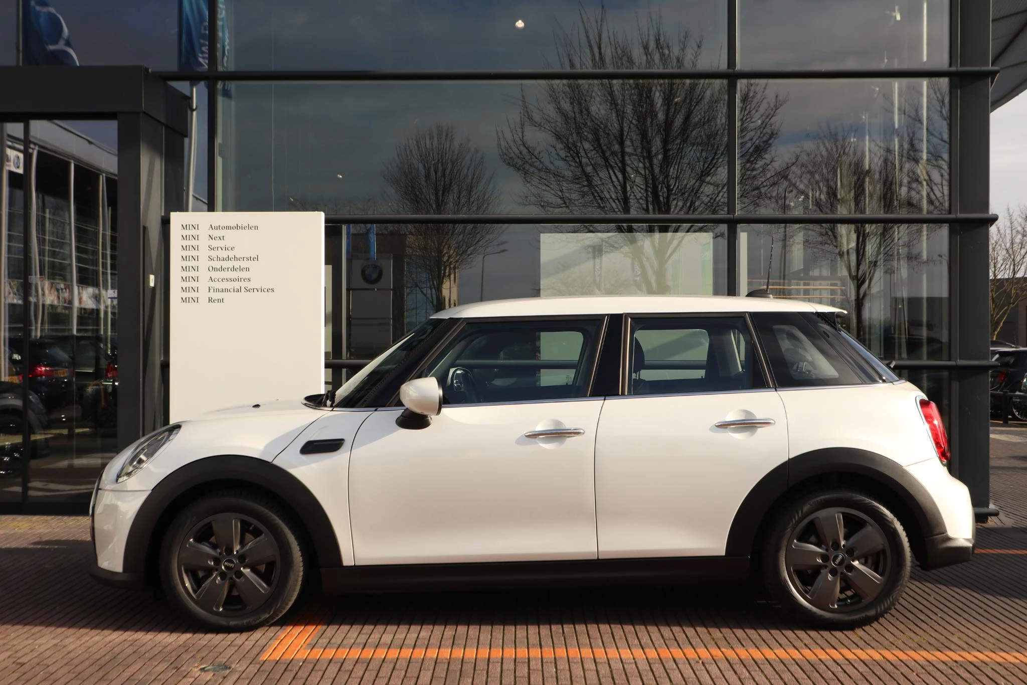 Hoofdafbeelding MINI 5-deurs