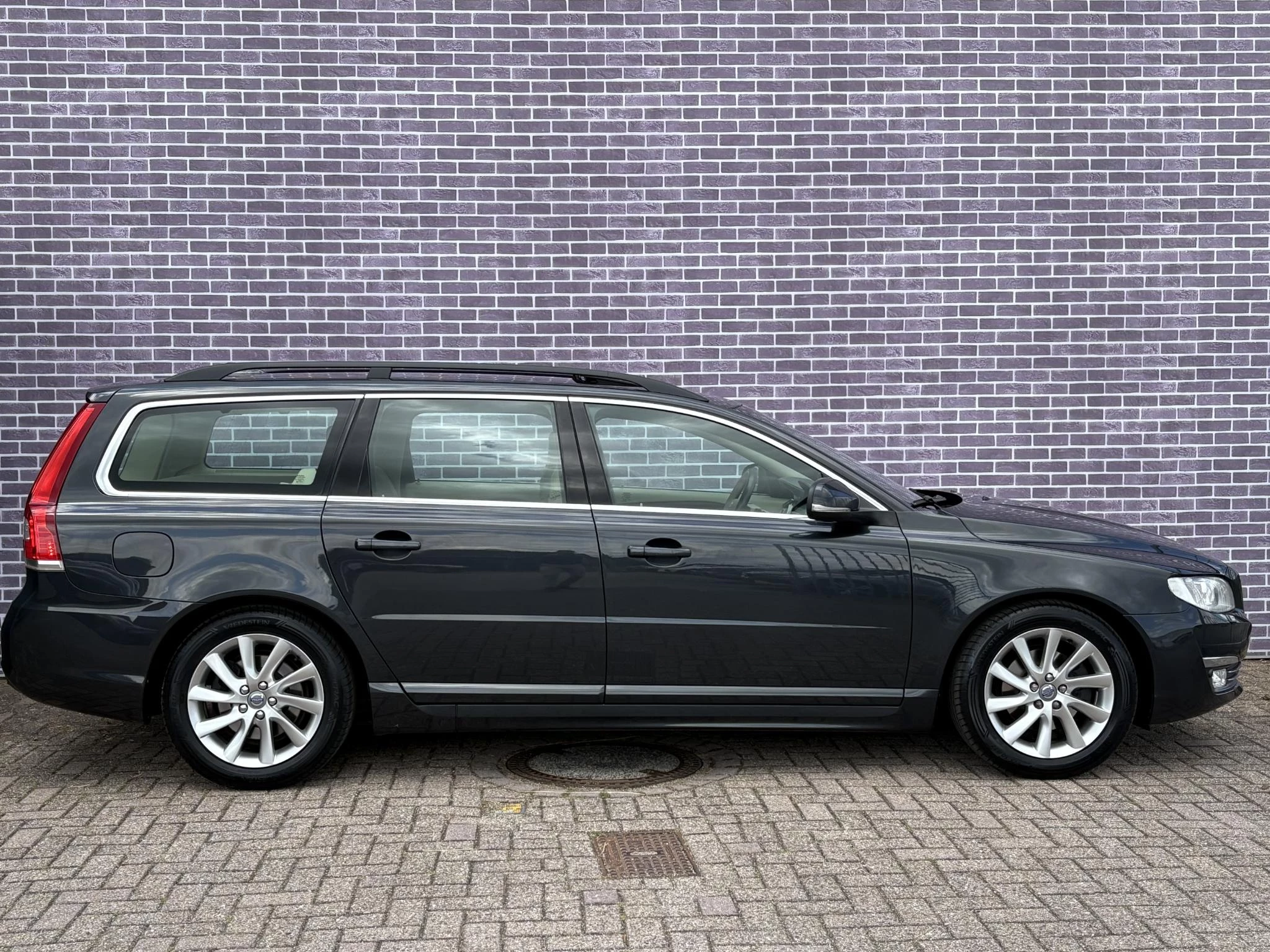 Hoofdafbeelding Volvo V70