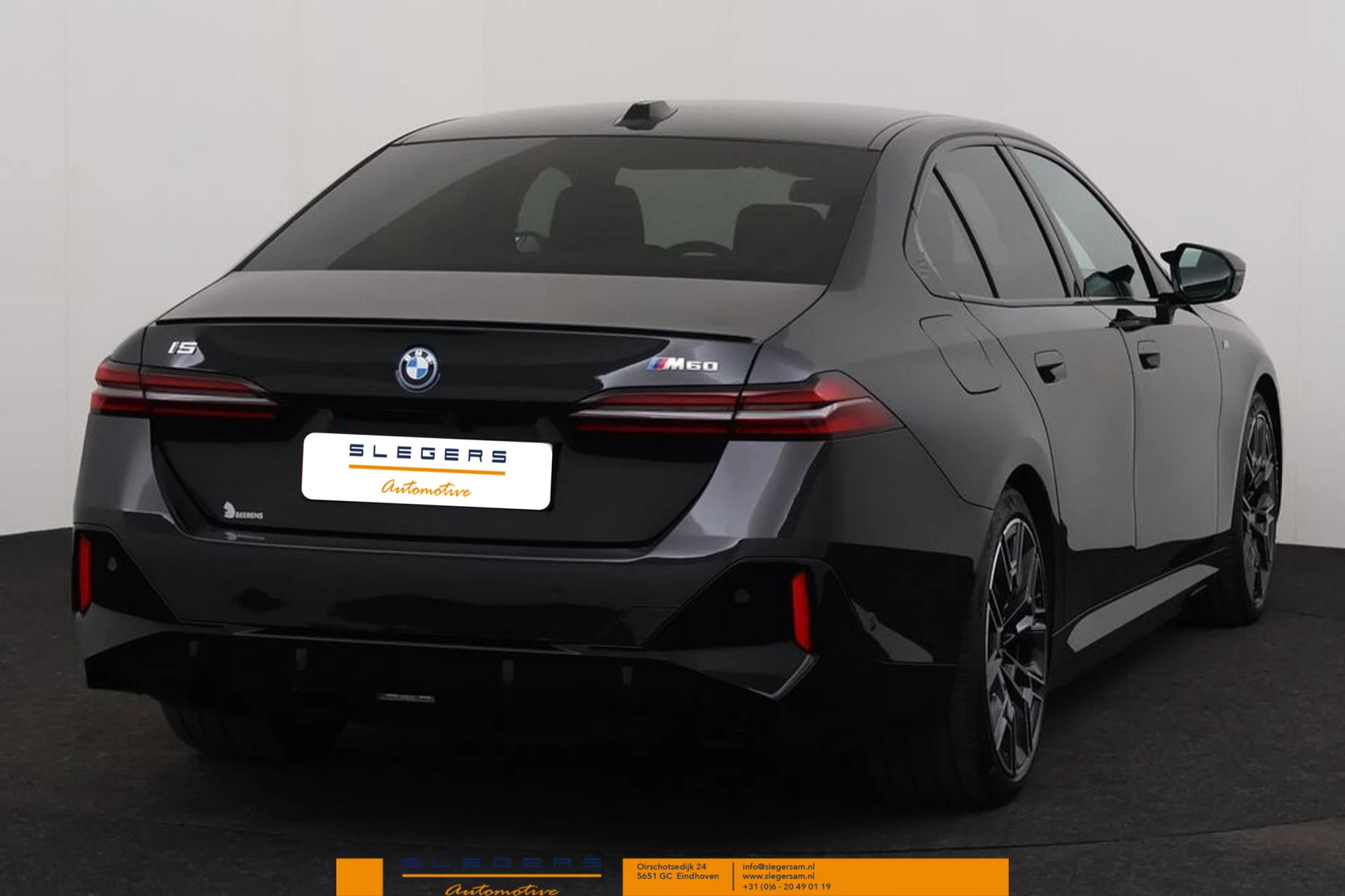 Hoofdafbeelding BMW i5