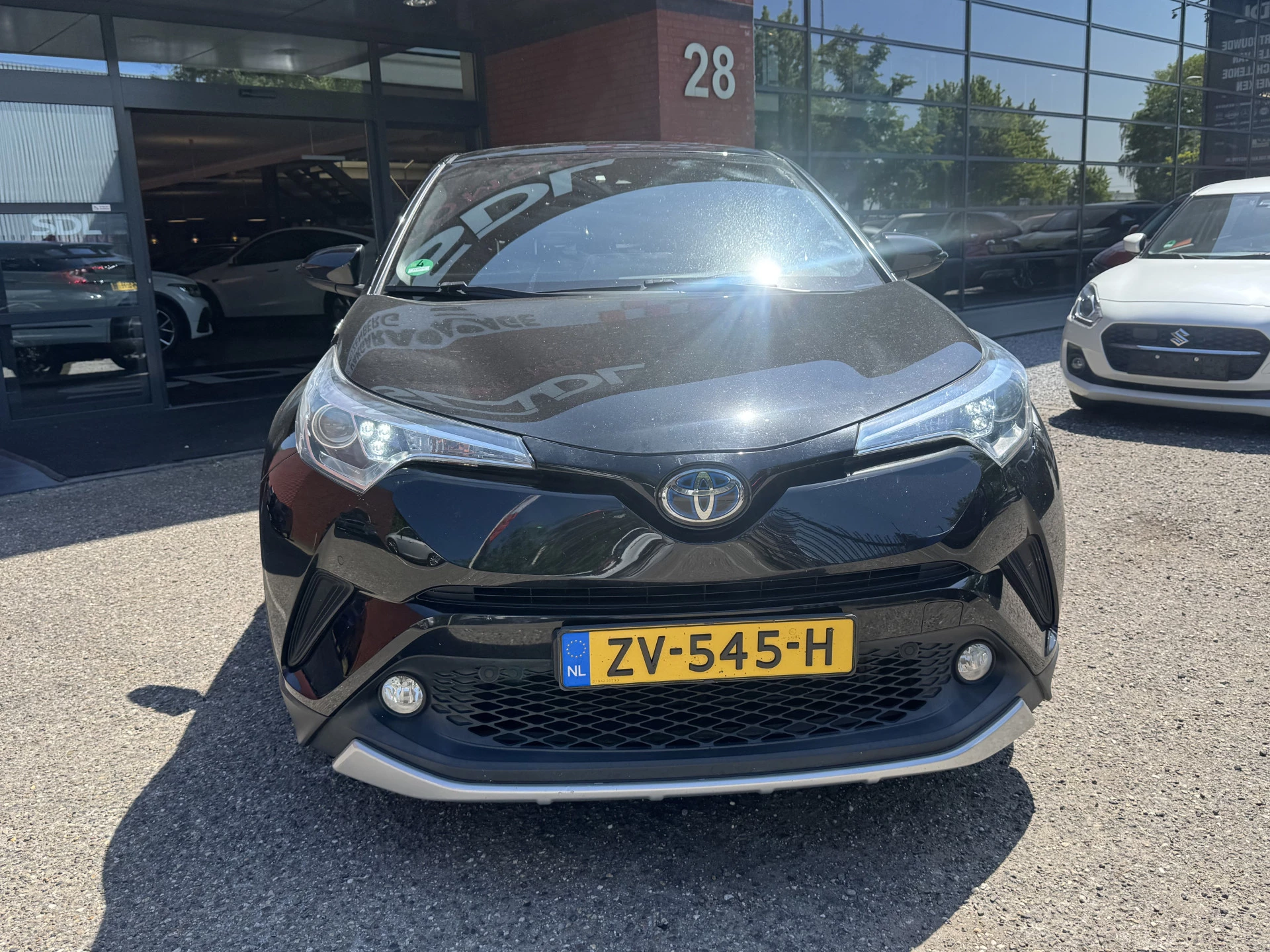 Hoofdafbeelding Toyota C-HR