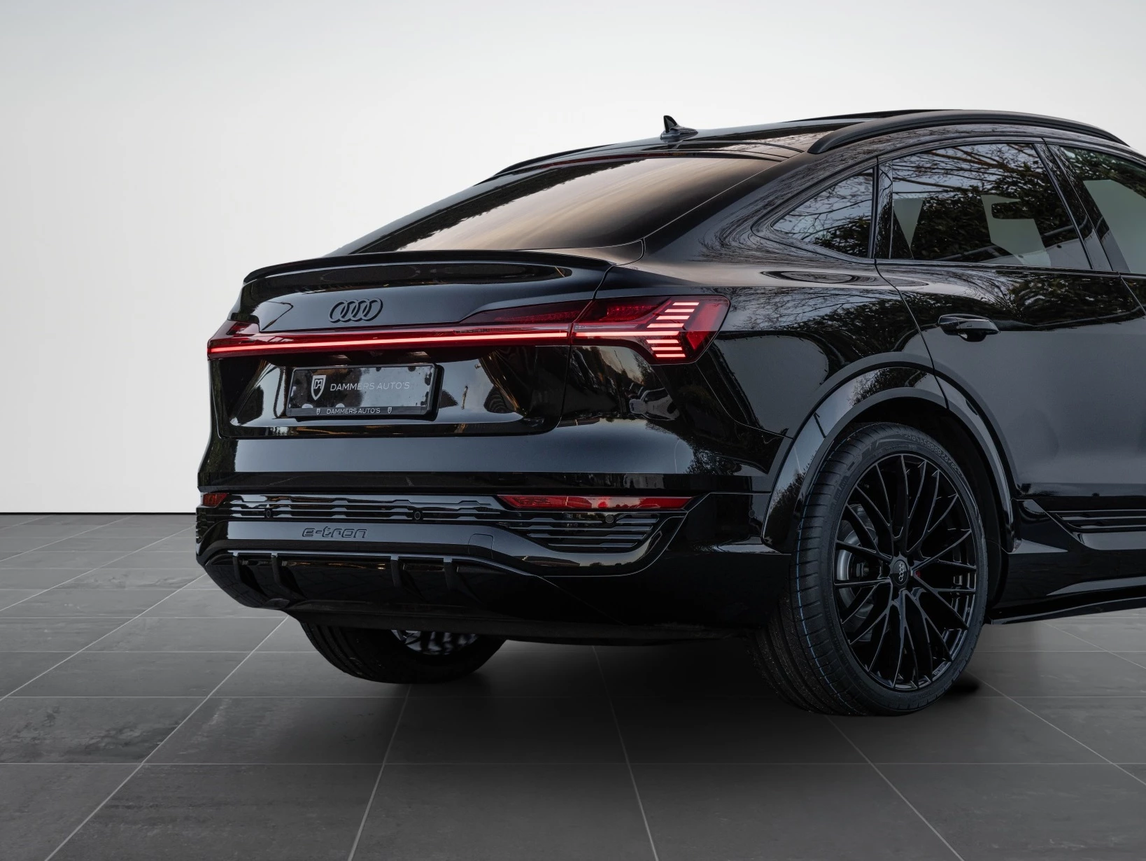 Hoofdafbeelding Audi Q8 Sportback e-tron