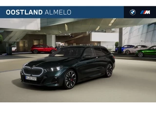 BMW 5 Serie Touring 530e M Sport Automaat / Panoramadak / Trekhaak / Bowers & Wilkins / Stoelventilatie / Comfort Access / Parking Assistant Plus / Adaptieve LED