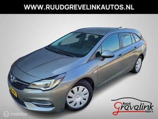 Hoofdafbeelding Opel Astra Opel Astra Sports Tourer 1.2 110 PK H6 Navi Trekhaak Pdc V+A Clima