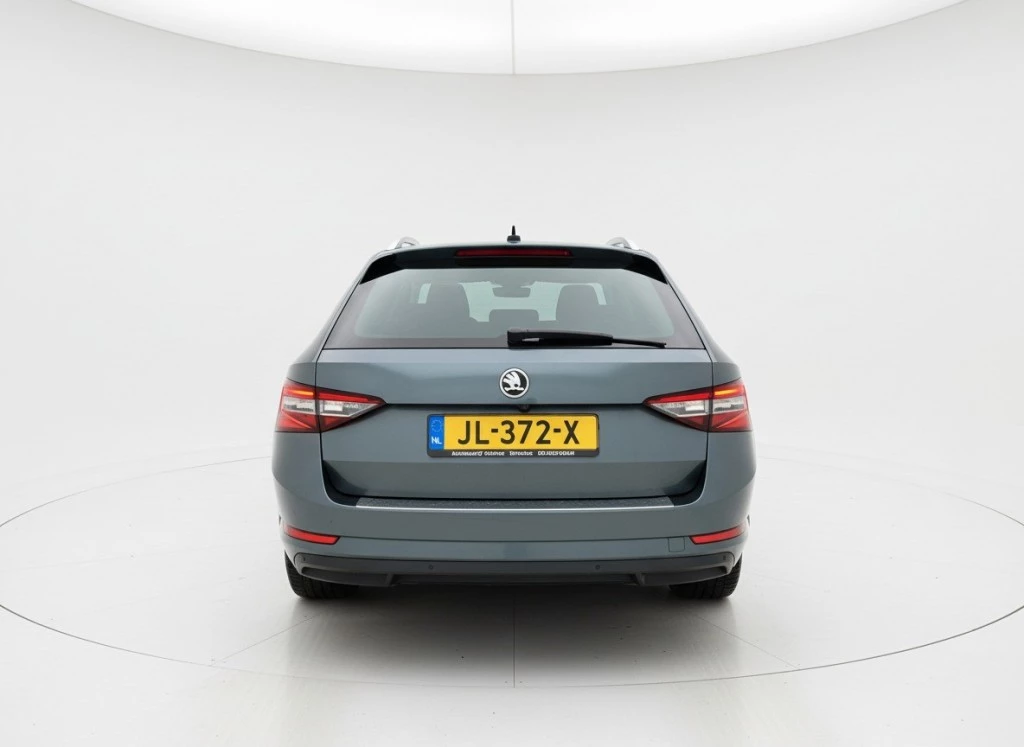 Hoofdafbeelding Škoda Superb