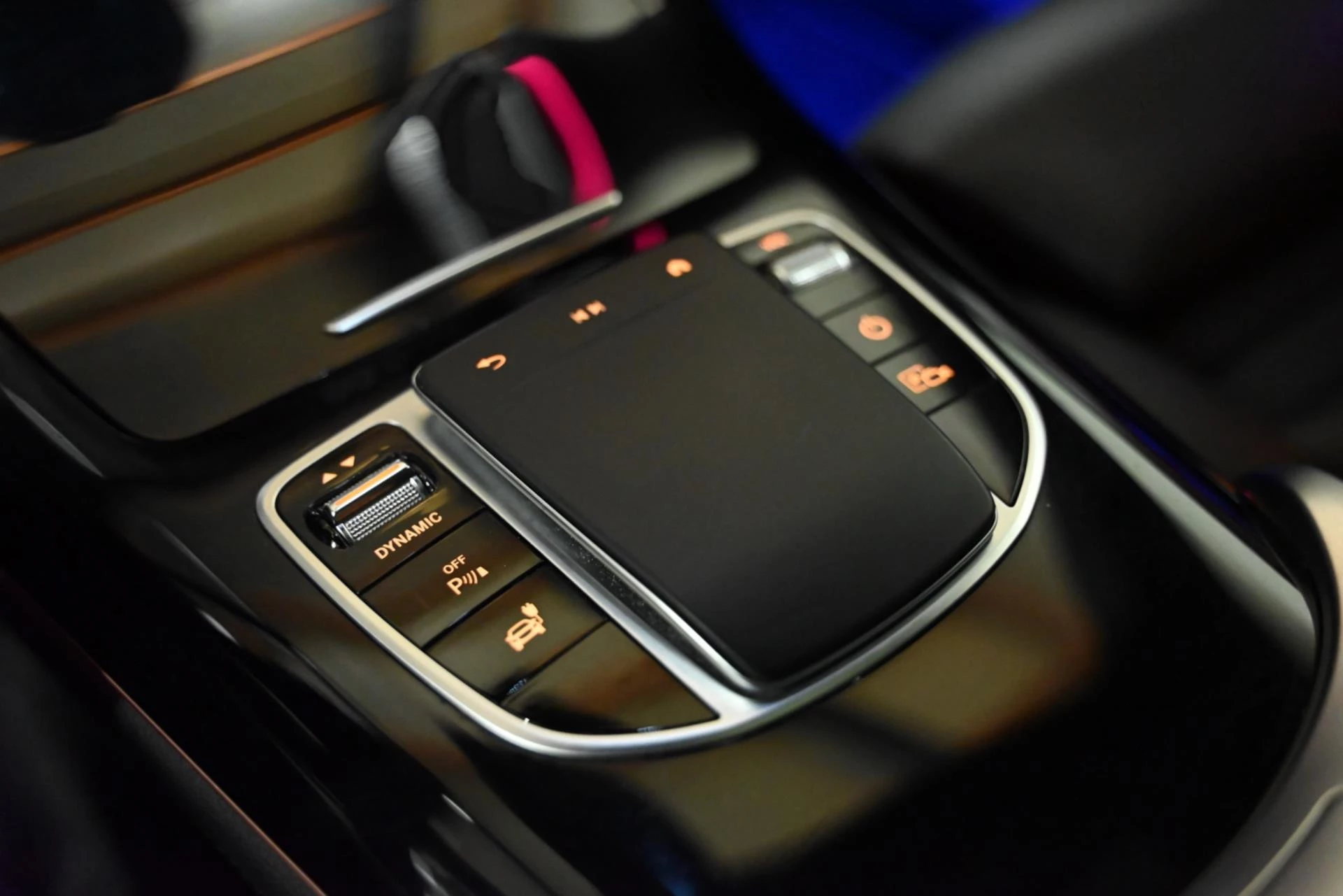 Hoofdafbeelding Mercedes-Benz EQC