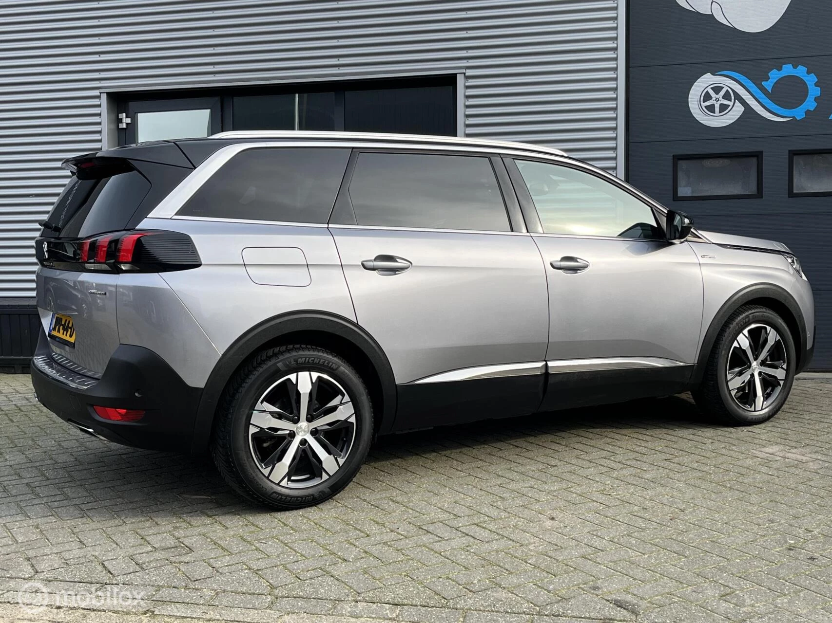Hoofdafbeelding Peugeot 5008