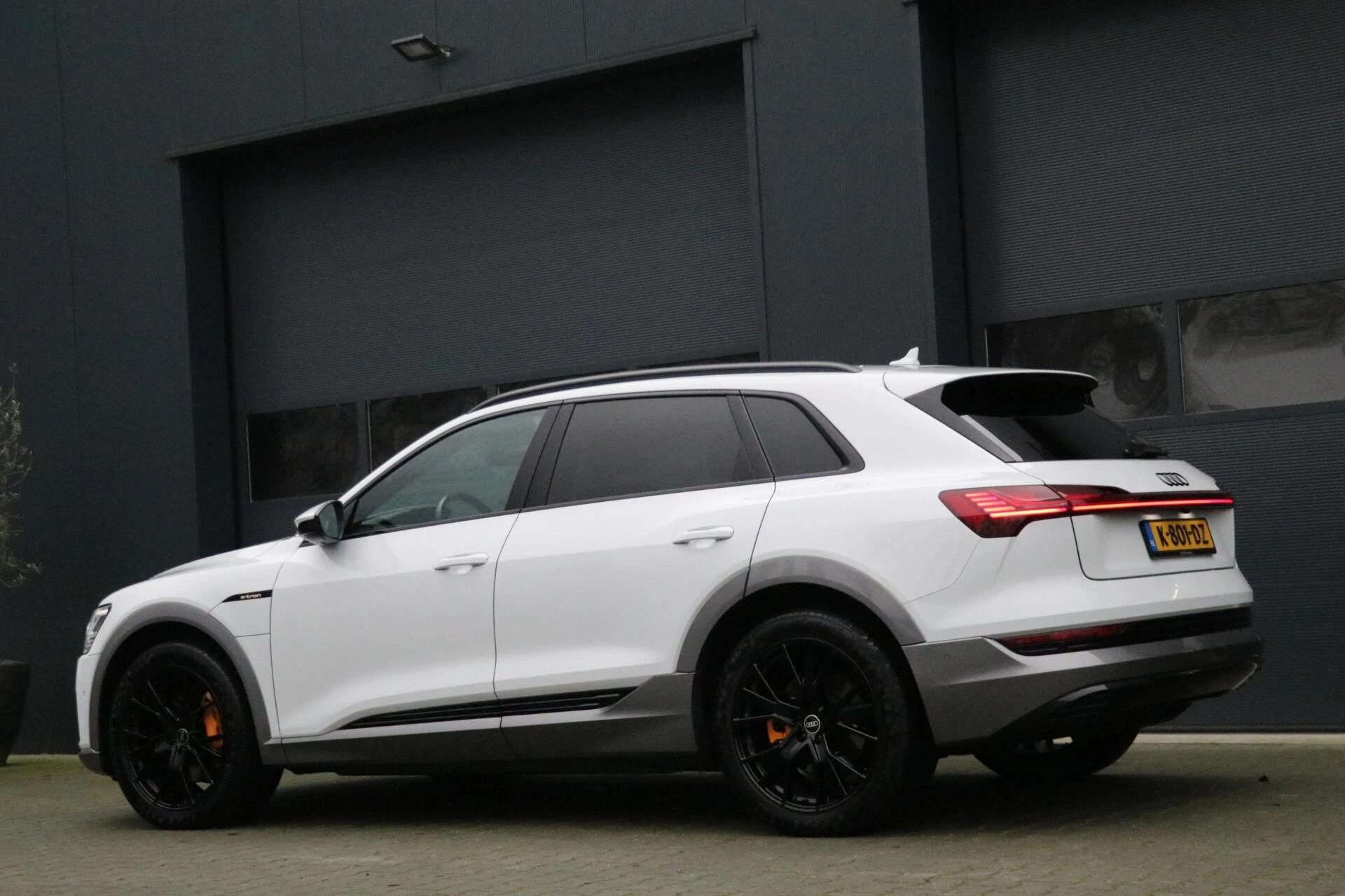 Hoofdafbeelding Audi e-tron