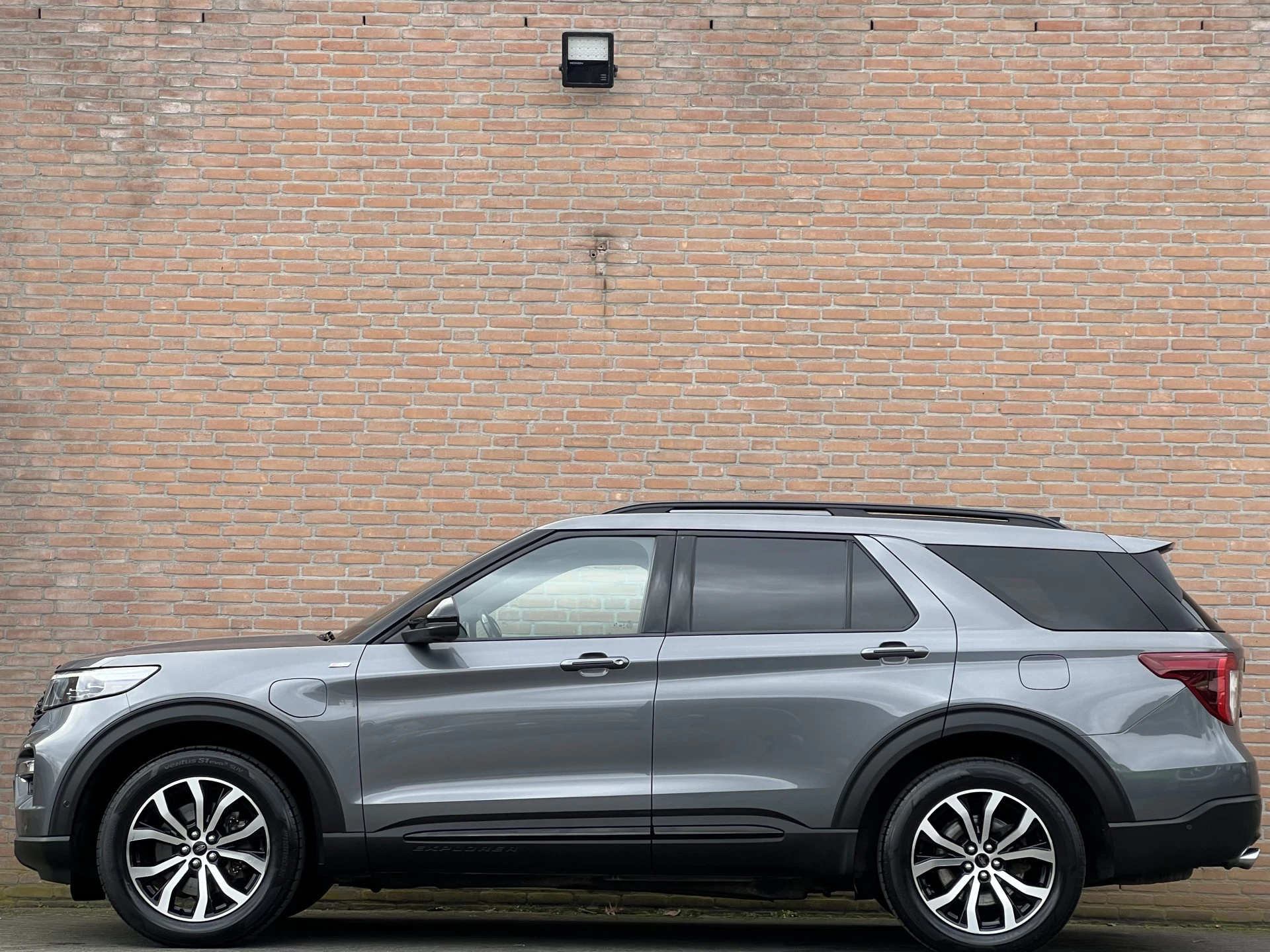 Hoofdafbeelding Ford Explorer