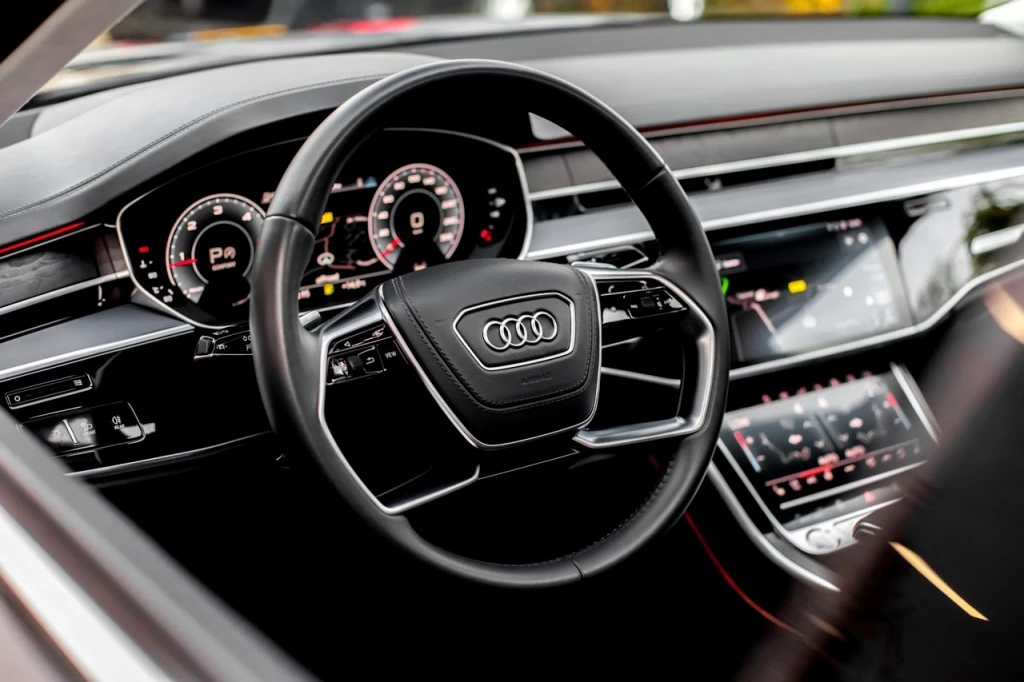 Hoofdafbeelding Audi A8