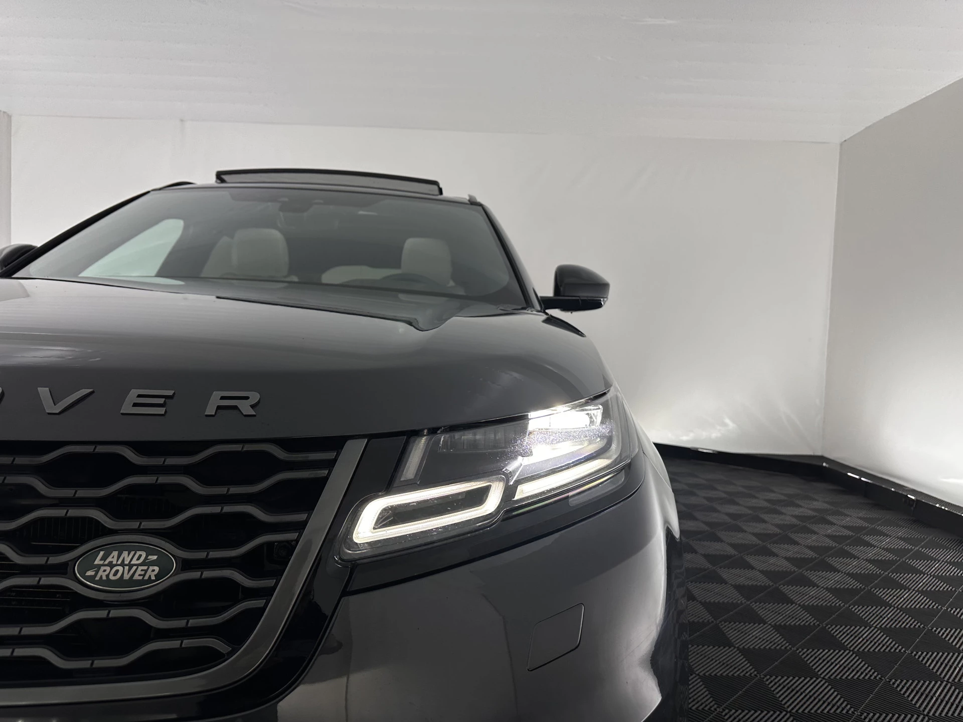 Hoofdafbeelding Land Rover Range Rover Velar