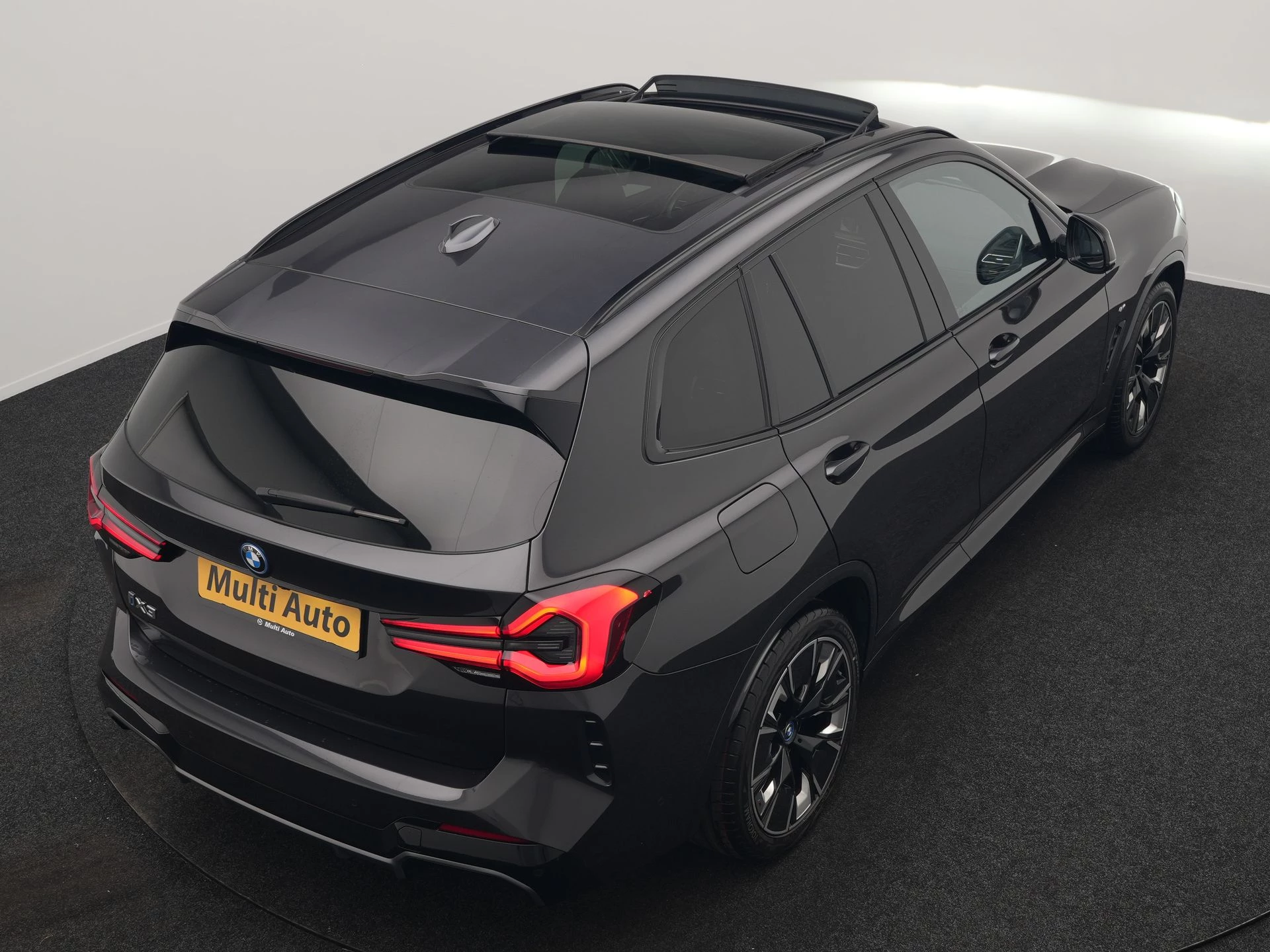 Hoofdafbeelding BMW iX3