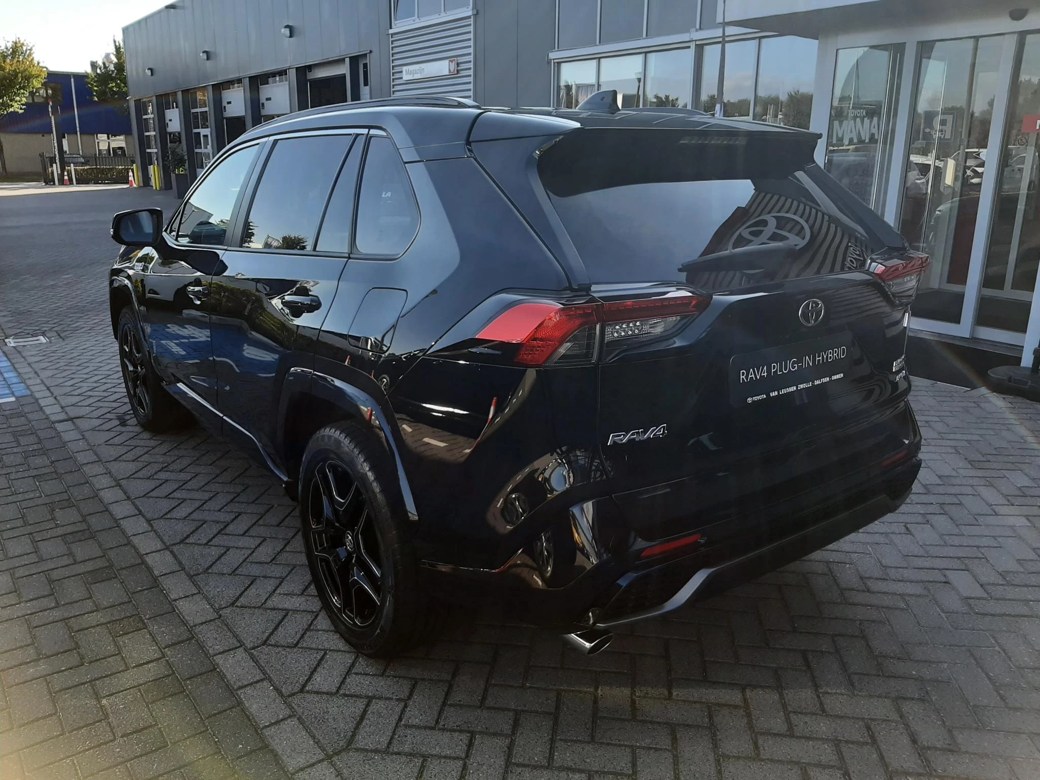 Hoofdafbeelding Toyota RAV4