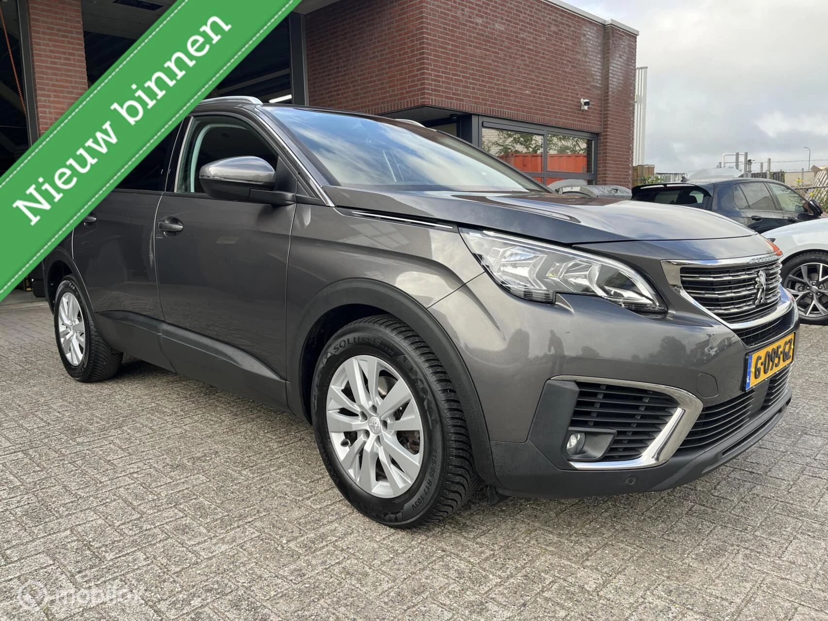 Hoofdafbeelding Peugeot 5008
