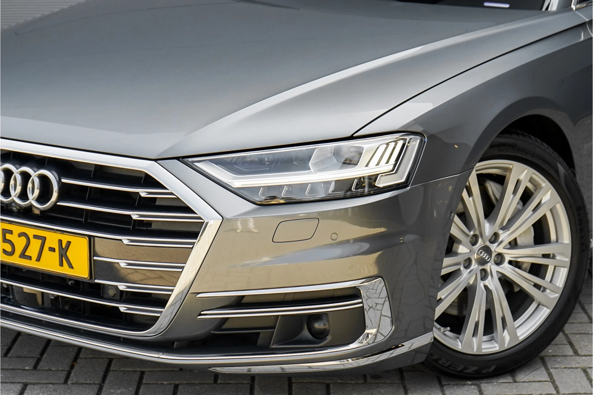 Hoofdafbeelding Audi A8