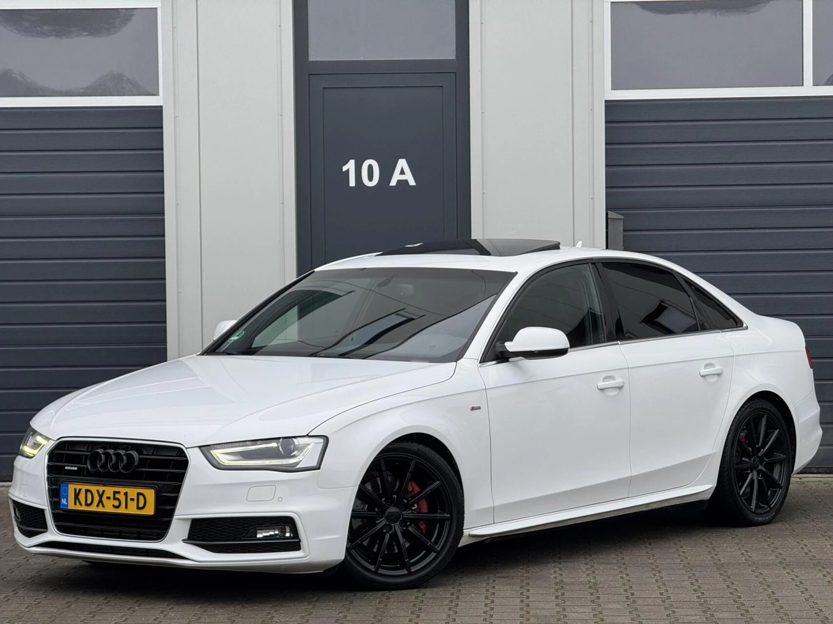 Hoofdafbeelding Audi A4